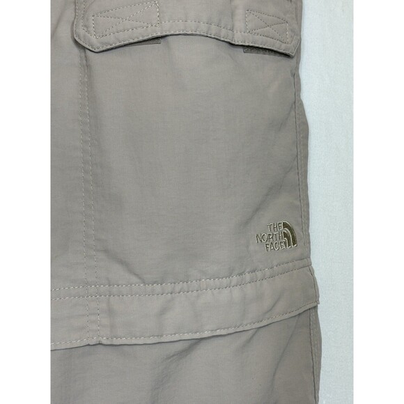The North Face Men’s Convertible Cargo Pants Shorts Pockets Beige Nylon Hiking - Picture 11 of 16